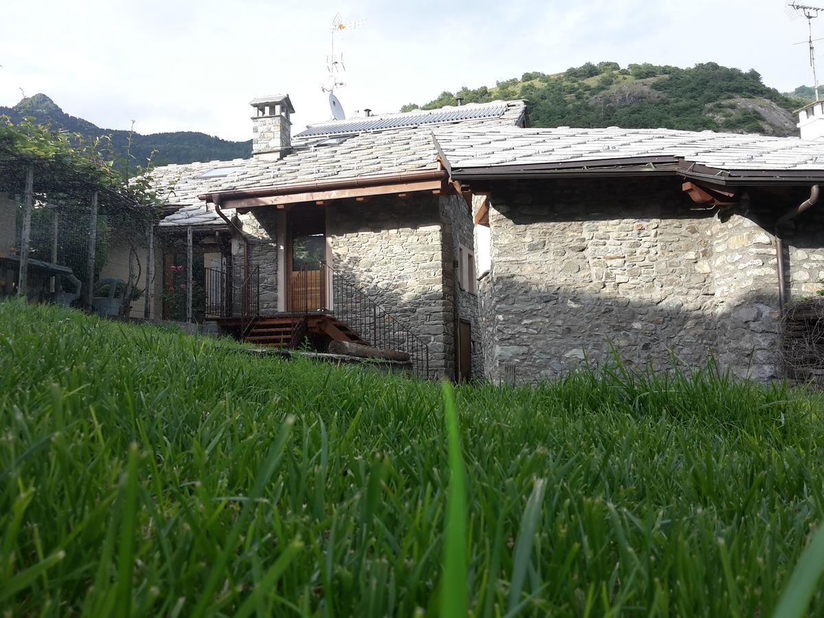 Moncervin Bed and Breakfast Saint-Vincent Εξωτερικό φωτογραφία